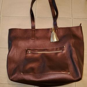 Like-new Women's wine color vinyl bag/purse with gold key chain/clip